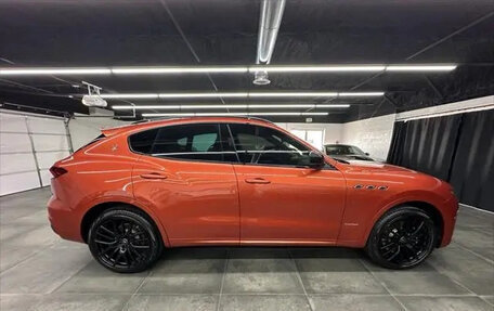 Maserati Levante I, 2021 год, 5 540 000 рублей, 8 фотография