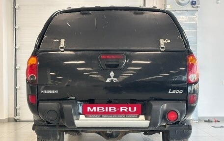 Mitsubishi L200 IV рестайлинг, 2013 год, 1 300 000 рублей, 6 фотография