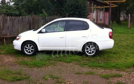 Toyota Platz, 2000 год, 180 000 рублей, 1 фотография