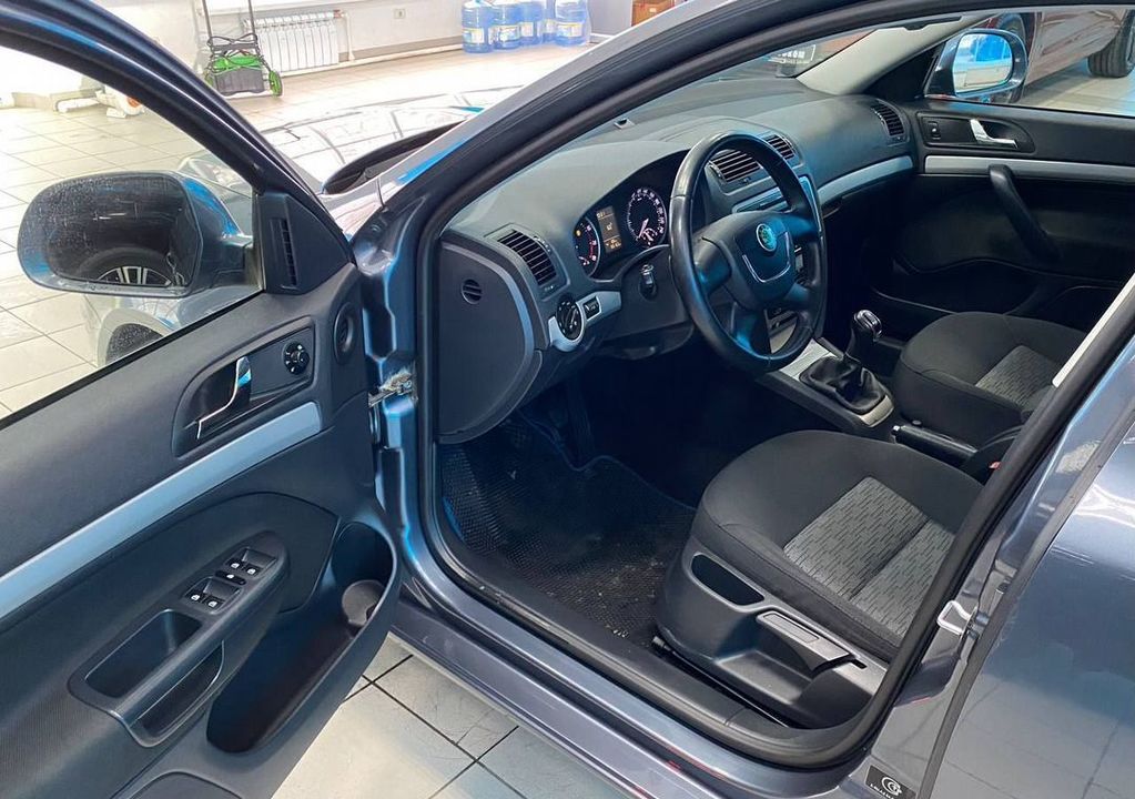 Skoda Octavia, 2012 год, 1 029 000 рублей, 8 фотография