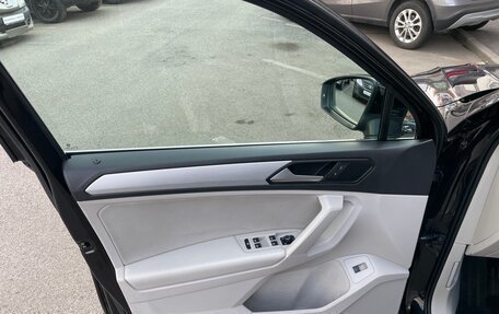 Volkswagen Tiguan II, 2017 год, 2 159 000 рублей, 17 фотография