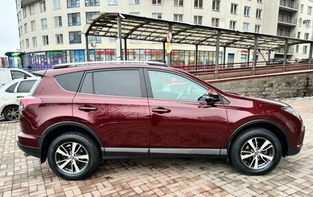 Toyota RAV4, 2018 год, 2 670 000 рублей, 3 фотография