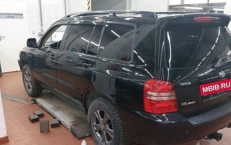 Toyota Highlander III, 2002 год, 706 000 рублей, 13 фотография