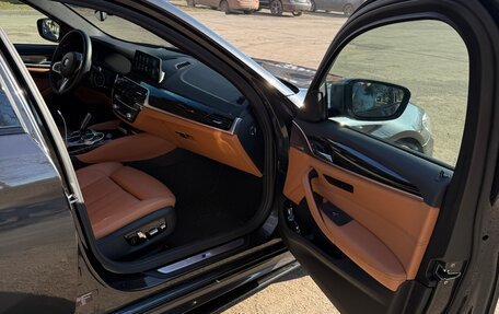 BMW 5 серия, 2019 год, 4 600 000 рублей, 11 фотография