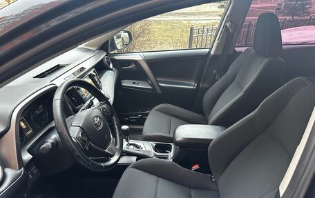 Toyota RAV4, 2017 год, 2 500 000 рублей, 13 фотография