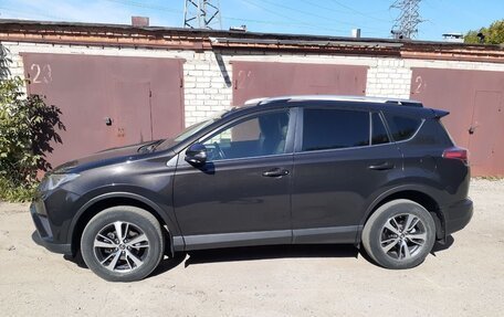 Toyota RAV4, 2015 год, 2 950 000 рублей, 8 фотография