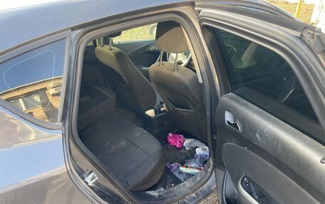 Opel Astra J, 2010 год, 411 000 рублей, 9 фотография