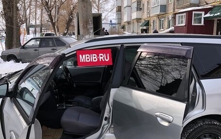 Nissan Wingroad III, 2004 год, 430 000 рублей, 3 фотография