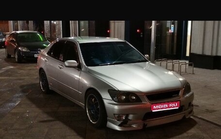 Toyota Altezza, 1999 год, 1 100 000 рублей, 1 фотография
