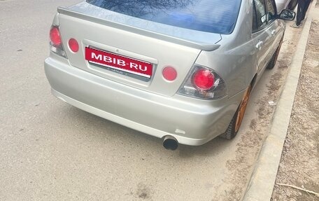Toyota Altezza, 1999 год, 1 100 000 рублей, 6 фотография