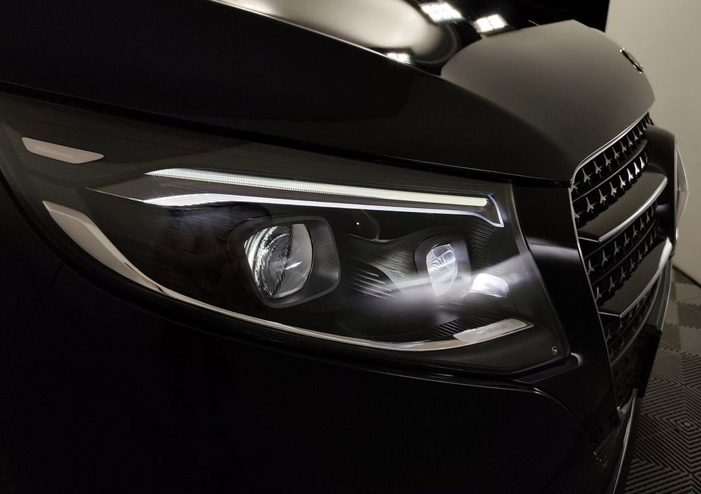 Mercedes-Benz V-Класс, 2024 год, 20 619 900 рублей, 15 фотография