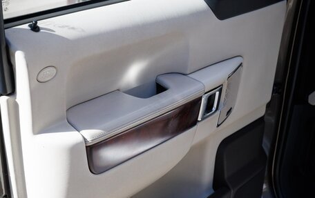 Land Rover Range Rover III, 2010 год, 2 250 000 рублей, 10 фотография
