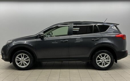 Toyota RAV4, 2015 год, 1 999 000 рублей, 2 фотография