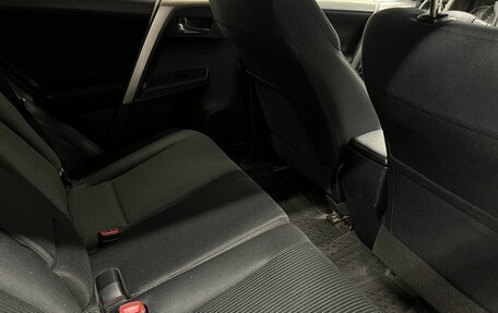 Toyota RAV4, 2015 год, 1 999 000 рублей, 23 фотография