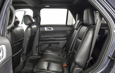 Ford Explorer VI, 2013 год, 1 985 000 рублей, 10 фотография