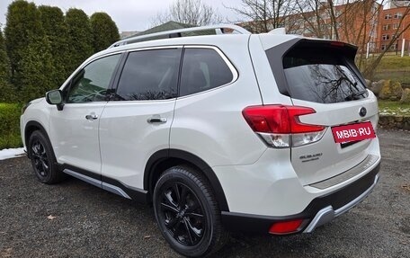 Subaru Forester, 2022 год, 2 990 000 рублей, 4 фотография