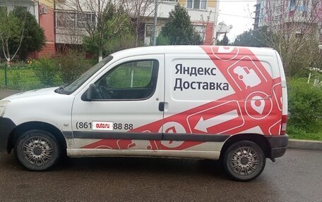 Peugeot Partner II рестайлинг 2, 2010 год, 500 000 рублей, 4 фотография