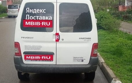 Peugeot Partner II рестайлинг 2, 2010 год, 500 000 рублей, 3 фотография