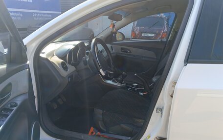 Chevrolet Cruze II, 2010 год, 755 000 рублей, 7 фотография