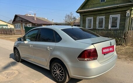 Volkswagen Polo VI (EU Market), 2011 год, 850 000 рублей, 4 фотография