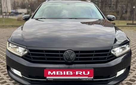 Volkswagen Passat B8 рестайлинг, 2018 год, 1 930 000 рублей, 7 фотография