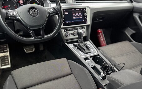 Volkswagen Passat B8 рестайлинг, 2018 год, 1 930 000 рублей, 18 фотография