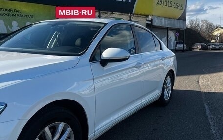 Volkswagen Passat B8 рестайлинг, 2016 год, 1 650 000 рублей, 2 фотография