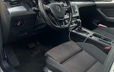 Volkswagen Passat B8 рестайлинг, 2016 год, 1 650 000 рублей, 13 фотография