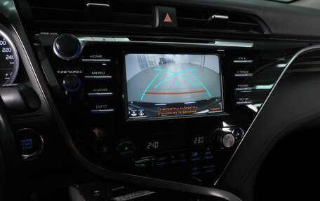 Toyota Camry, 2018 год, 2 650 000 рублей, 12 фотография