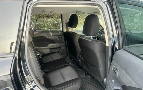 Mitsubishi Outlander III рестайлинг 3, 2018 год, 1 559 000 рублей, 29 фотография