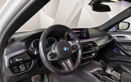 BMW 5 серия, 2018 год, 3 295 000 рублей, 8 фотография