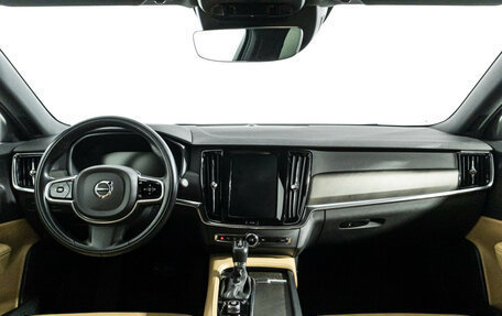 Volvo V90 Cross Country I рестайлинг, 2019 год, 3 769 000 рублей, 13 фотография