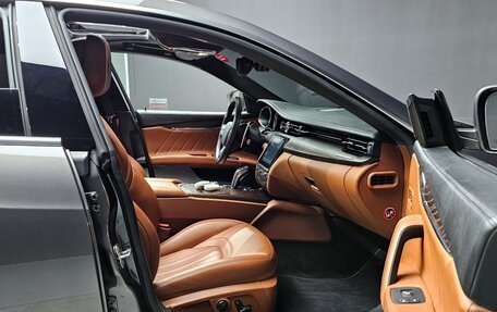 Maserati Quattroporte VI, 2020 год, 5 000 000 рублей, 7 фотография