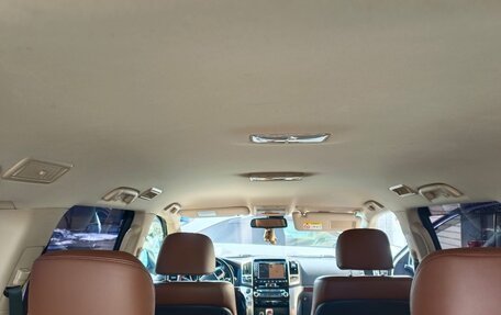 Toyota Land Cruiser 200, 2015 год, 4 780 000 рублей, 2 фотография