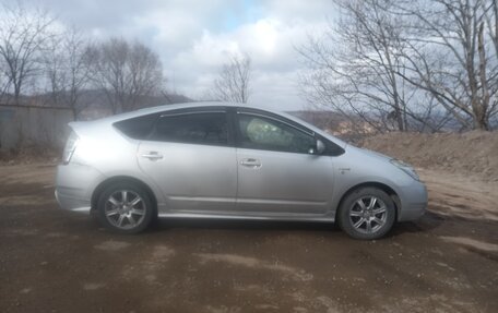 Toyota Prius, 2007 год, 650 000 рублей, 4 фотография