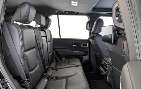 Toyota Land Cruiser, 2024 год, 14 500 000 рублей, 12 фотография