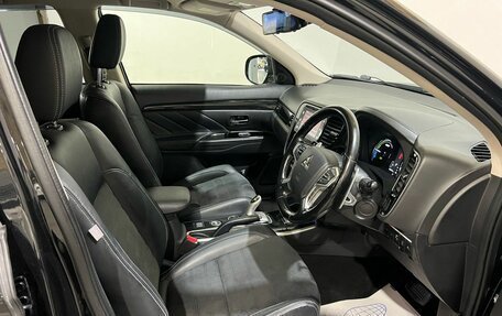 Mitsubishi Outlander III рестайлинг 3, 2015 год, 9 фотография