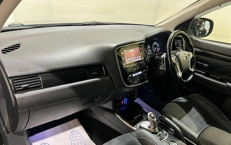 Mitsubishi Outlander III рестайлинг 3, 2015 год, 13 фотография