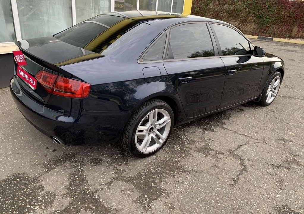 Audi A4, 2010 год, 1 550 000 рублей, 5 фотография