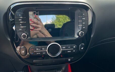 KIA Soul II рестайлинг, 2019 год, 2 000 000 рублей, 17 фотография
