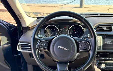 Jaguar F-Pace, 2016 год, 2 500 000 рублей, 8 фотография