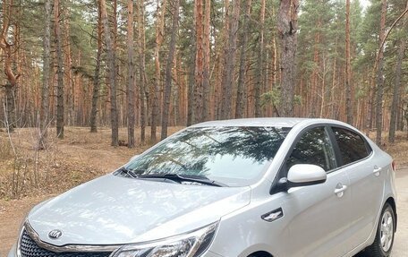 KIA Rio III рестайлинг, 2015 год, 1 105 000 рублей, 1 фотография