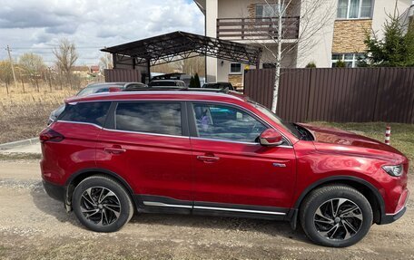 Geely Atlas, 2023 год, 2 300 000 рублей, 4 фотография