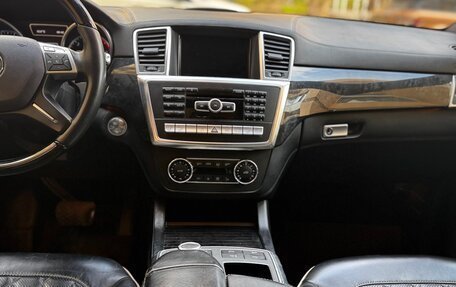 Mercedes-Benz GL-Класс, 2013 год, 3 800 000 рублей, 10 фотография