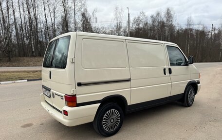 Volkswagen Transporter T4, 2002 год, 685 000 рублей, 2 фотография