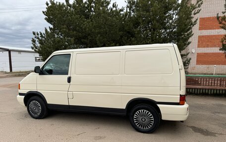 Volkswagen Transporter T4, 2002 год, 685 000 рублей, 8 фотография