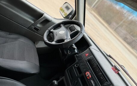 Volkswagen Transporter T4, 2002 год, 685 000 рублей, 10 фотография