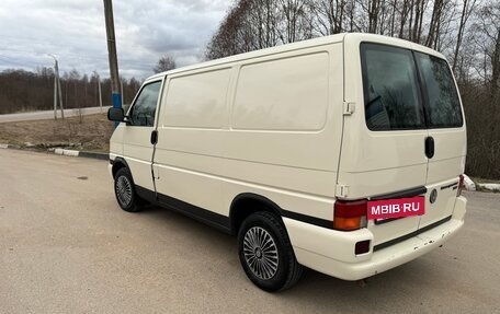 Volkswagen Transporter T4, 2002 год, 685 000 рублей, 4 фотография