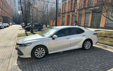 Toyota Camry, 2020 год, 2 850 000 рублей, 1 фотография