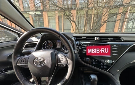 Toyota Camry, 2020 год, 2 850 000 рублей, 9 фотография